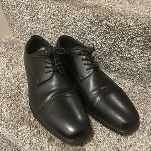 Van Heusen Black Oxford Shoes